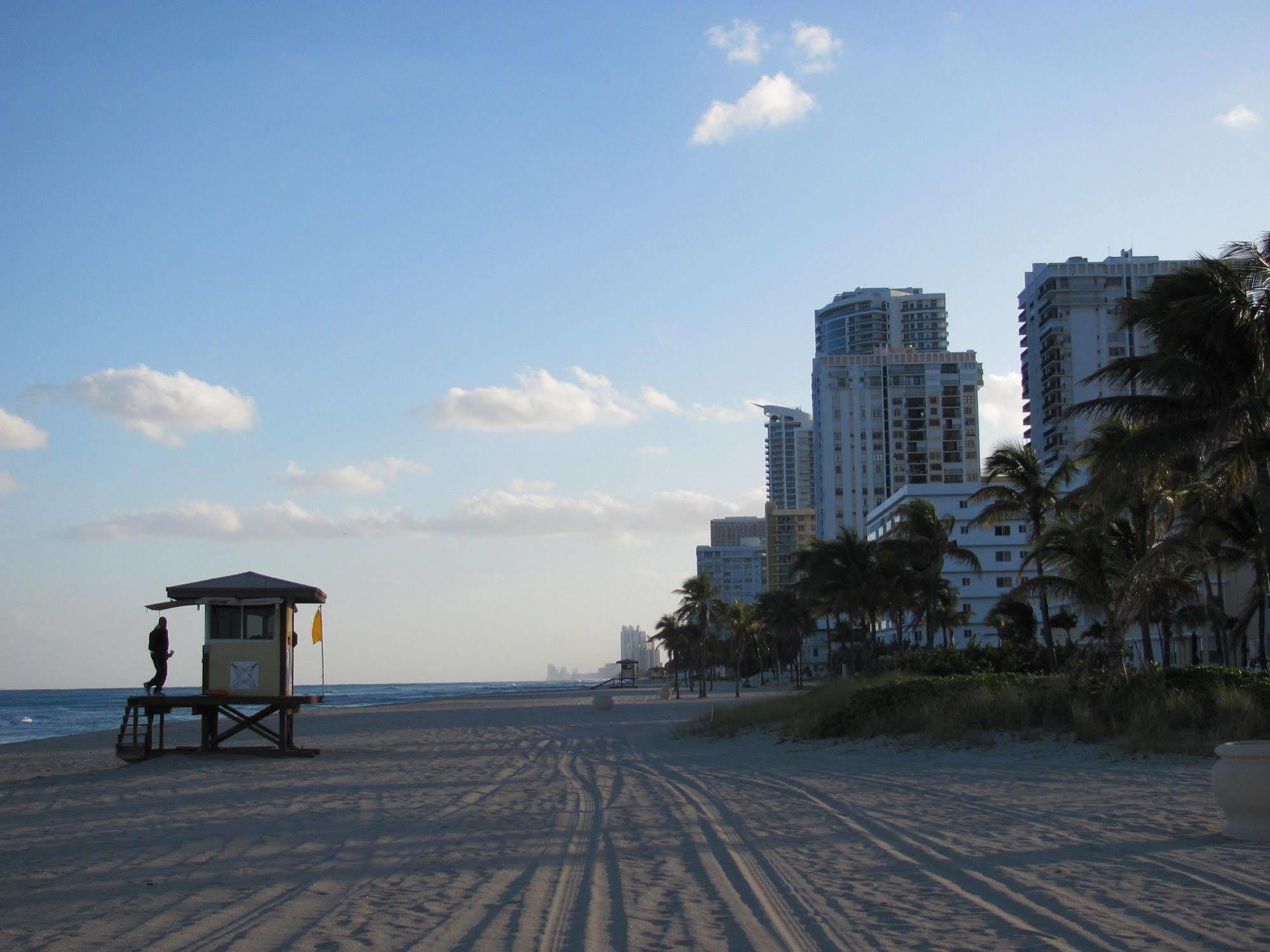 Enchanted Isle Hollywood Beach Resort Buitenkant foto